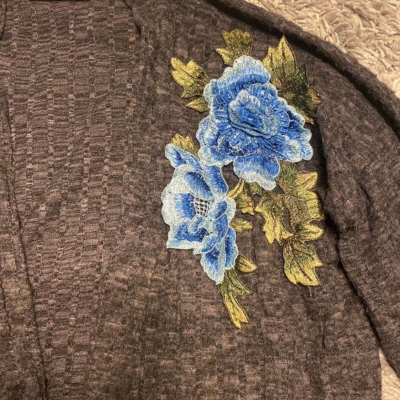 Potters Pot cardigan size small. Tag inside missing. EUC - Picture 2 of 3